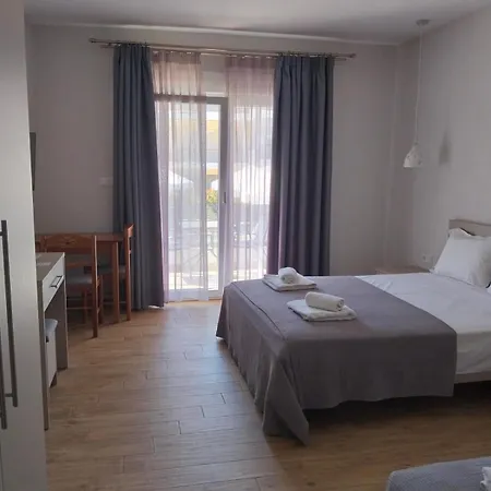 Porto Dionysos Apart-hotel