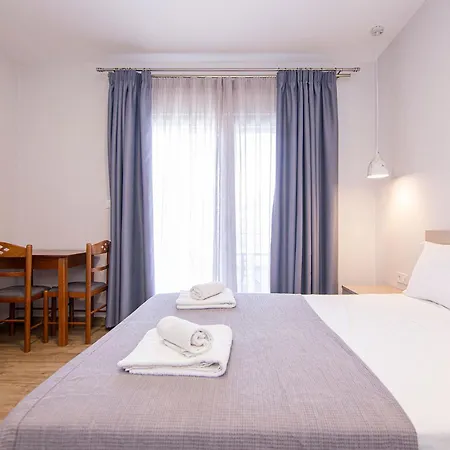 Porto Dionysos Aparthotel 4*