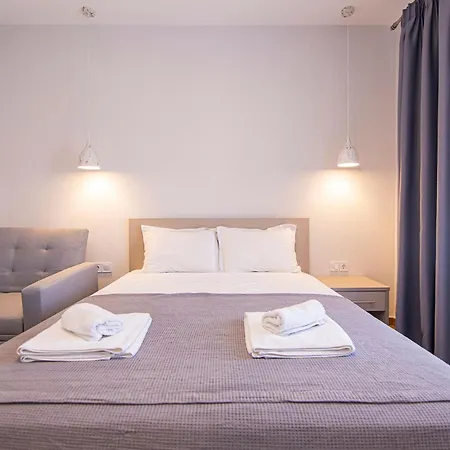 Porto Dionysos Aparthotel