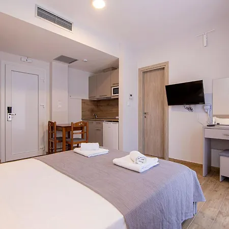 Porto Dionysos Aparthotel