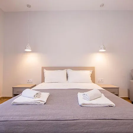 Porto Dionysos Aparthotel 4*
