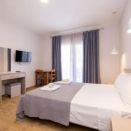 Porto Dionysos Aparthotel