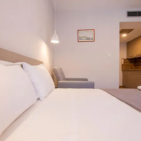 Apart Otel Porto Dionysos 4*